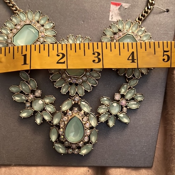 Statement  Necklace  large gold light green stone w/ rhinestones NEW unworn - Picture 7 of 8
